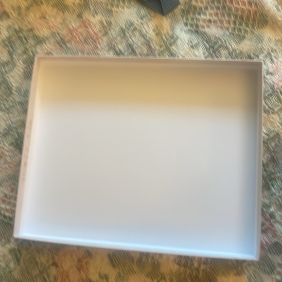 Jimmy Choo shoe box - Picture 4 of 5